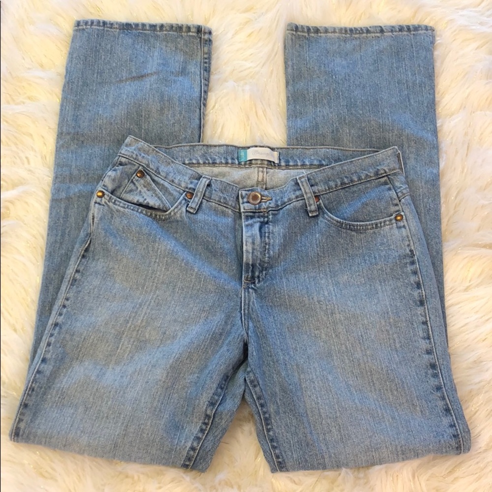 RETRO Wrangler Light Wash Jeans - Picture 3 of 5